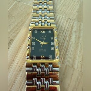 Elgin men’s rectangular black dial diamond two tone dress watch NEW BATTERY